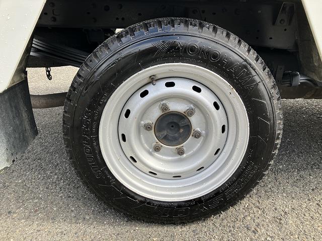 トヨエース １．２５ｔ積・普通免許対応・ＡＴ・ワンオーナー車・平ボディ　１．２５ｔ積　普通免許対応　ＡＴ　ワンオーナー車　平ボディ　左電格ミラー　バックモニター　ＥＴＣ　アイドルアップ　ライトレベライザー　ドアバイザー　荷台内寸　Ｌ２８６２　Ｗ１６４２　Ｈ３７８（22枚目）