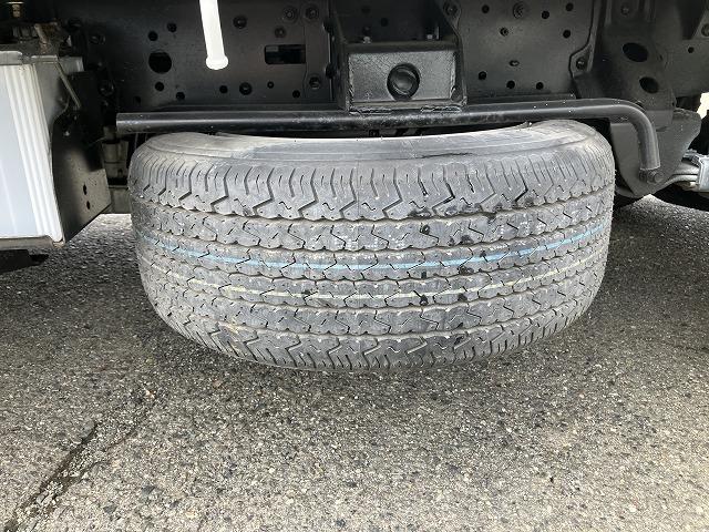 トヨエース １．２５ｔ積・普通免許対応・ＡＴ・ワンオーナー車・平ボディ　１．２５ｔ積　普通免許対応　ＡＴ　ワンオーナー車　平ボディ　左電格ミラー　バックモニター　ＥＴＣ　アイドルアップ　ライトレベライザー　ドアバイザー　荷台内寸　Ｌ２８６２　Ｗ１６４２　Ｈ３７８（30枚目）