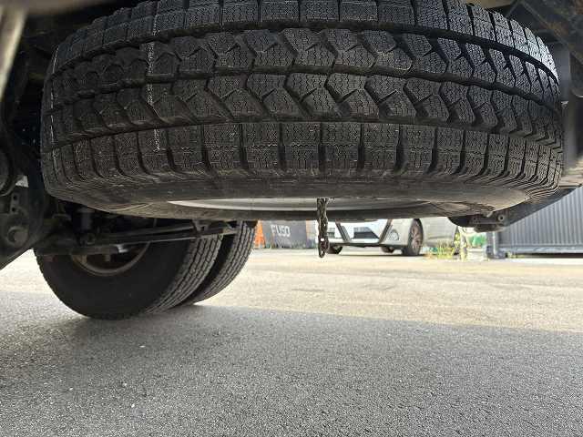 キャンター ４ＷＤ・１．７５ｔ積・パワーゲート付・リアヒーター・５ｔ未満　４ＷＤ・１．７５ｔ積・パワーゲート付・リアヒーター・Ｗキャブ・５ｔ未満・ＡＴ・メッキパーツ・衝突軽減ブレーキ・車線逸脱警報装置・左電格ミラー・シートカバー・ＥＴＣ・キーレス・Ｂｌｕｅｔｏｏｔｈ付（38枚目）