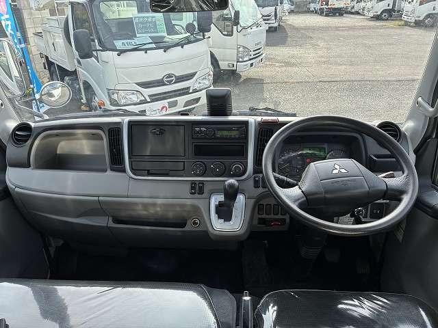 キャンター ４ＷＤ・１．７５ｔ積・パワーゲート付・リアヒーター・５ｔ未満　４ＷＤ・１．７５ｔ積・パワーゲート付・リアヒーター・Ｗキャブ・５ｔ未満・ＡＴ・メッキパーツ・衝突軽減ブレーキ・車線逸脱警報装置・左電格ミラー・シートカバー・ＥＴＣ・キーレス・Ｂｌｕｅｔｏｏｔｈ付（48枚目）