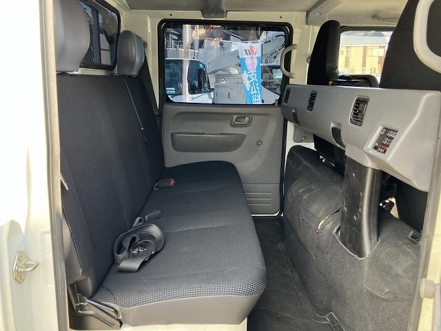 キャンター ２ｔ積・Ｗキャブ・５ＭＴ・リアヒーター　２ｔ積　Ｗキャブ　５ＭＴ　リアヒーター　荷台鉄板張り　衝突軽減装置　車線逸脱警報装置　左電格ミラー　荷台ロープホール、フック３対　荷台リア馬（取り外し可能）　ＥＴＣ　カーナビ　ドラレコ　キーレス（45枚目）