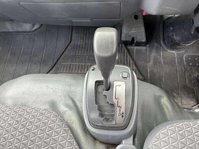 エルフトラック 2t積・平ボディ・AEBSカメラ・ナビ・AT 2t積・平ボディ・AEBSカメラ・フルセグナビ・AT・レーンアシスト・フォグランプ・左電格ミラー・ETC・ドラレコ・キーレス・ドアバイザー・ゲートプロテクタ・荷台内寸 L3124 W1622 H382(39枚目)