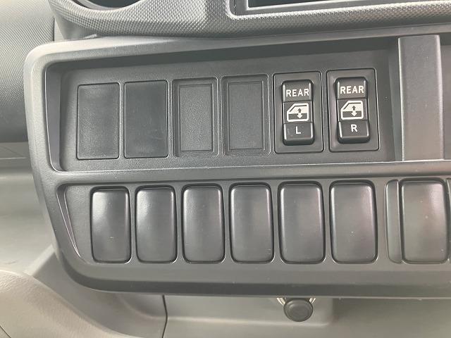 トヨエース 4WD・Wキャブ・普通免許対応・1t積・5MT 4WD・Wキャブ・普通免許対応・1t積・5MT・全席パワーウィンドウ・アイドルアップ・ゲートプロテクター・シートカバー・ETC・ドアバイザ・フロアゴムマット・荷台内寸 L2112 W1631 H380(37枚目)