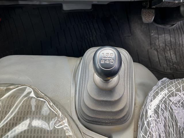 トヨエース 4WD・Wキャブ・普通免許対応・1t積・5MT 4WD・Wキャブ・普通免許対応・1t積・5MT・全席パワーウィンドウ・アイドルアップ・ゲートプロテクター・シートカバー・ETC・ドアバイザ・フロアゴムマット・荷台内寸 L2112 W1631 H380(40枚目)