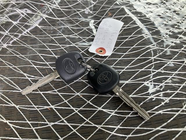 トヨエース 4WD・Wキャブ・普通免許対応・1t積・5MT 4WD・Wキャブ・普通免許対応・1t積・5MT・全席パワーウィンドウ・アイドルアップ・ゲートプロテクター・シートカバー・ETC・ドアバイザ・フロアゴムマット・荷台内寸 L2112 W1631 H380(48枚目)