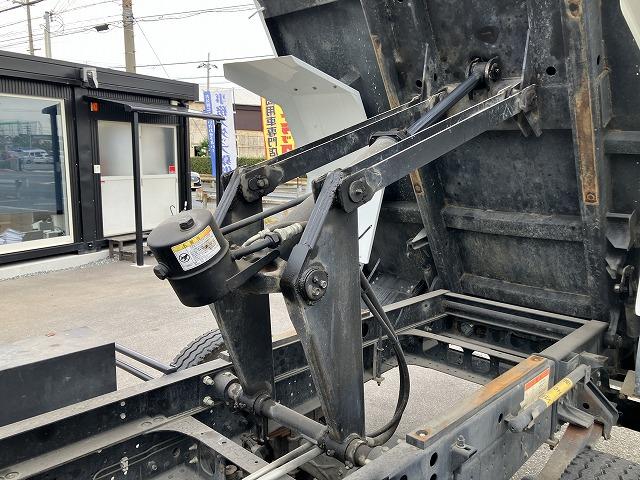 フォワード 3.75t積・ダンプ・コボレーン付・6MT 3.75t積・ダンプ・コボレーン付・6MT・フォグランプ・左電格ミラー・アイドルアップ・ETC・ドアバイザー・フロアゴムマット・荷台内寸 L3400 W2059 H313(25枚目)