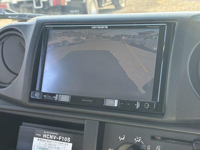 デュトロ 3t積・セミロング・平ボディ・5MT・プリクラ 3t積・セミロング・平ボディ・5MT・プリクラ・歩み掛け・バックカメラ・外ナビ・アシストゲート・ロープホール5対・左電格ミラー・シートカバー・ETC・荷台内寸 L3562 W1784 H365(31枚目)