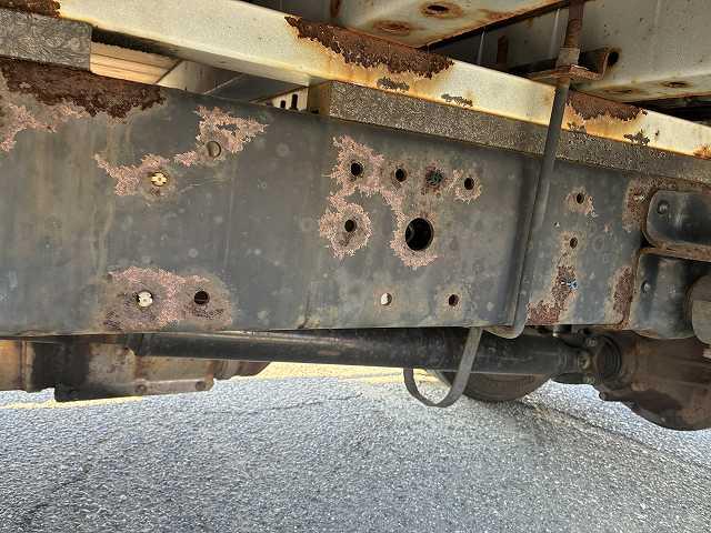 デュトロ 3t積・セミロング・平ボディ・5MT・プリクラ 3t積・セミロング・平ボディ・5MT・プリクラ・歩み掛け・バックカメラ・外ナビ・アシストゲート・ロープホール5対・左電格ミラー・シートカバー・ETC・荷台内寸 L3562 W1784 H365(48枚目)