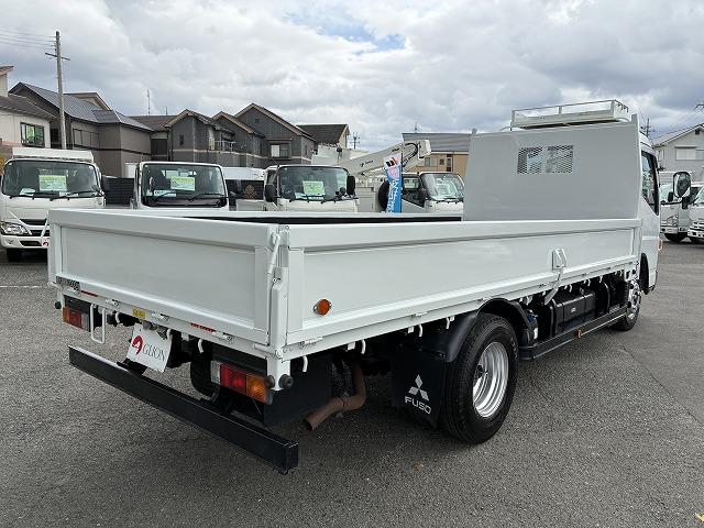 キャンター ２ｔ積・標準ロング・平ボディ・衝突軽減ブレーキ・ナビ・ＡＴ　２ｔ積・標準ロング・平ボディ・衝突軽減ブレーキ・ナビ・ＡＴ・バックカメラ・ＥＴＣ・電格ミラー・キーレス・フォグランプ・ドライブレコーダー（ＳＤ欠）メッキパーツ荷台内寸　Ｌ４３５８　Ｗ１７９３　Ｈ３７７（6枚目）
