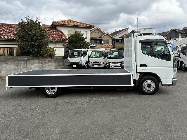 キャンター ２ｔ積・標準ロング・平ボディ・衝突軽減ブレーキ・ナビ・ＡＴ　２ｔ積・標準ロング・平ボディ・衝突軽減ブレーキ・ナビ・ＡＴ・バックカメラ・ＥＴＣ・電格ミラー・キーレス・フォグランプ・ドライブレコーダー（ＳＤ欠）メッキパーツ荷台内寸　Ｌ４３５８　Ｗ１７９３　Ｈ３７７（12枚目）