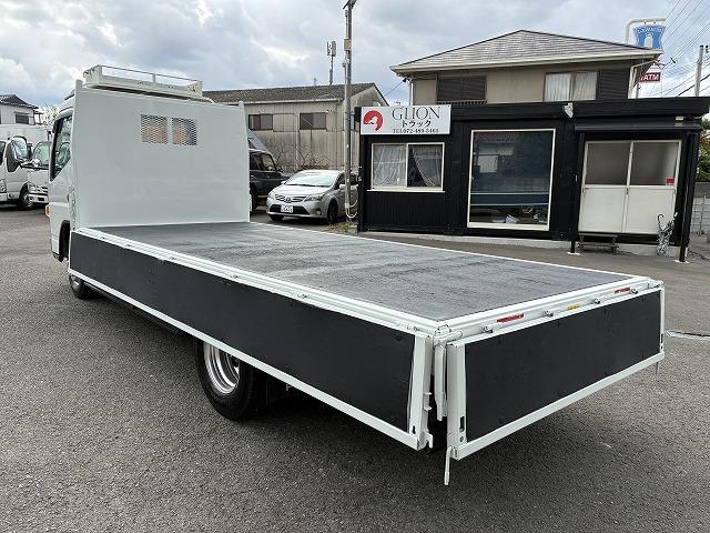 キャンター ２ｔ積・標準ロング・平ボディ・衝突軽減ブレーキ・ナビ・ＡＴ　２ｔ積・標準ロング・平ボディ・衝突軽減ブレーキ・ナビ・ＡＴ・バックカメラ・ＥＴＣ・電格ミラー・キーレス・フォグランプ・ドライブレコーダー（ＳＤ欠）メッキパーツ荷台内寸　Ｌ４３５８　Ｗ１７９３　Ｈ３７７（13枚目）