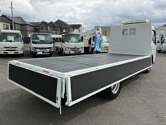 キャンター ２ｔ積・標準ロング・平ボディ・衝突軽減ブレーキ・ナビ・ＡＴ　２ｔ積・標準ロング・平ボディ・衝突軽減ブレーキ・ナビ・ＡＴ・バックカメラ・ＥＴＣ・電格ミラー・キーレス・フォグランプ・ドライブレコーダー（ＳＤ欠）メッキパーツ荷台内寸　Ｌ４３５８　Ｗ１７９３　Ｈ３７７（15枚目）