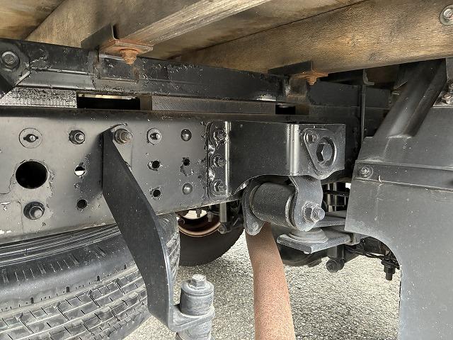 キャンター ２ｔ積・標準ロング・平ボディ・衝突軽減ブレーキ・ナビ・ＡＴ　２ｔ積・標準ロング・平ボディ・衝突軽減ブレーキ・ナビ・ＡＴ・バックカメラ・ＥＴＣ・電格ミラー・キーレス・フォグランプ・ドライブレコーダー（ＳＤ欠）メッキパーツ荷台内寸　Ｌ４３５８　Ｗ１７９３　Ｈ３７７（28枚目）