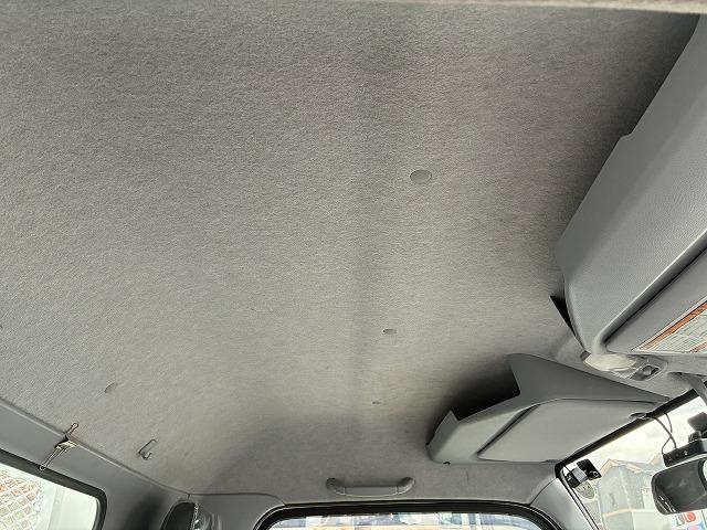 キャンター ２ｔ積・標準ロング・平ボディ・衝突軽減ブレーキ・ナビ・ＡＴ　２ｔ積・標準ロング・平ボディ・衝突軽減ブレーキ・ナビ・ＡＴ・バックカメラ・ＥＴＣ・電格ミラー・キーレス・フォグランプ・ドライブレコーダー（ＳＤ欠）メッキパーツ荷台内寸　Ｌ４３５８　Ｗ１７９３　Ｈ３７７（31枚目）