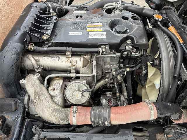 エルフトラック 2t積・5MT・10尺・平ボディ・ロープ穴3対・メッキパーツ ・2t積・5MT・10尺・平ボディ・ロープ穴3対・メッキパーツ・5t未満・車検付・坂道発進補助装置・ゲートチェーン・フォグランプ・ライトレベライザー・荷台内寸 L3123 W1616 H367(16枚目)