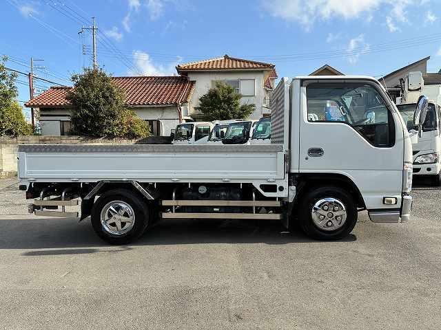 エルフトラック ２ｔ積・平・ＡＴ・メッキパーツ・全低床・検査付　２ｔ積・平・ＡＴ・メッキパーツ・全低床・フルセグナビ・左電格ミラー・フォグランプ・シートカバー・キーレス・ゲートチェーン・ホイールキャップ・荷台内寸　Ｌ３１１０　Ｗ１６０５　Ｈ３８０（5枚目）