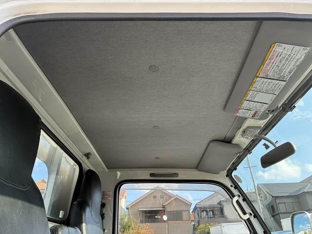 エルフトラック ２ｔ積・平・ＡＴ・メッキパーツ・全低床・検査付　２ｔ積・平・ＡＴ・メッキパーツ・全低床・フルセグナビ・左電格ミラー・フォグランプ・シートカバー・キーレス・ゲートチェーン・ホイールキャップ・荷台内寸　Ｌ３１１０　Ｗ１６０５　Ｈ３８０（36枚目）