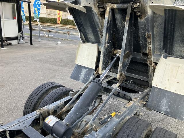 エルフトラック ３ｔ積・ダンプ・１０尺・ＡＴ・コボレーン・中間ピン　３ｔ積・ダンプ・１０尺・ＡＴ・コボレーン・中間ピン・衝突軽減ブレーキ・車線逸脱警報装置・フルセグナビ・左電格ミラー・ＡＥＢＳカメラ・ＥＴＣ・キーレス・荷台内寸　Ｌ３０５４　Ｗ１５９８　Ｈ３７３（32枚目）