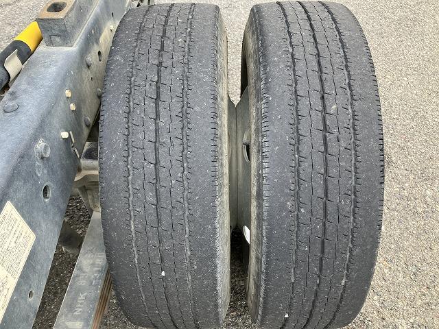 エルフトラック ３ｔ積・ダンプ・１０尺・ＡＴ・コボレーン・中間ピン　３ｔ積・ダンプ・１０尺・ＡＴ・コボレーン・中間ピン・衝突軽減ブレーキ・車線逸脱警報装置・フルセグナビ・左電格ミラー・ＡＥＢＳカメラ・ＥＴＣ・キーレス・荷台内寸　Ｌ３０５４　Ｗ１５９８　Ｈ３７３（38枚目）