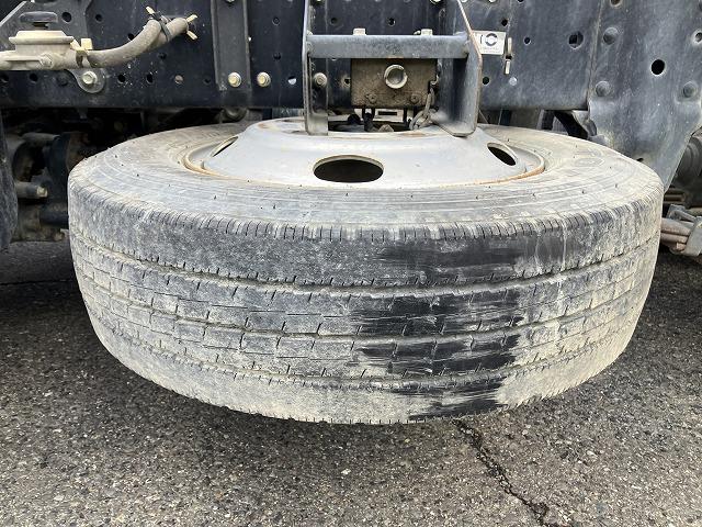 エルフトラック ３ｔ積・ダンプ・１０尺・ＡＴ・コボレーン・中間ピン　３ｔ積・ダンプ・１０尺・ＡＴ・コボレーン・中間ピン・衝突軽減ブレーキ・車線逸脱警報装置・フルセグナビ・左電格ミラー・ＡＥＢＳカメラ・ＥＴＣ・キーレス・荷台内寸　Ｌ３０５４　Ｗ１５９８　Ｈ３７３（39枚目）