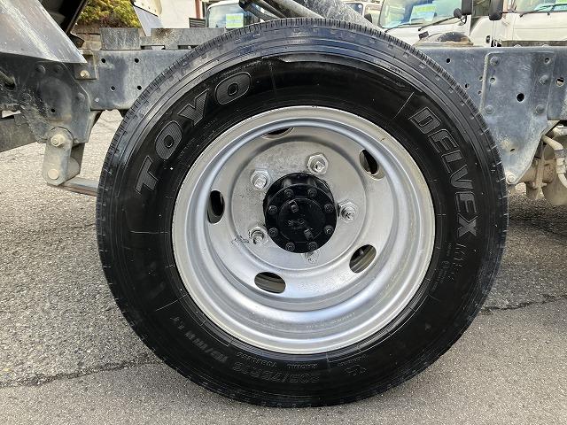 エルフトラック ３ｔ積・ダンプ・１０尺・ＡＴ・コボレーン・中間ピン　３ｔ積・ダンプ・１０尺・ＡＴ・コボレーン・中間ピン・衝突軽減ブレーキ・車線逸脱警報装置・フルセグナビ・左電格ミラー・ＡＥＢＳカメラ・ＥＴＣ・キーレス・荷台内寸　Ｌ３０５４　Ｗ１５９８　Ｈ３７３（40枚目）