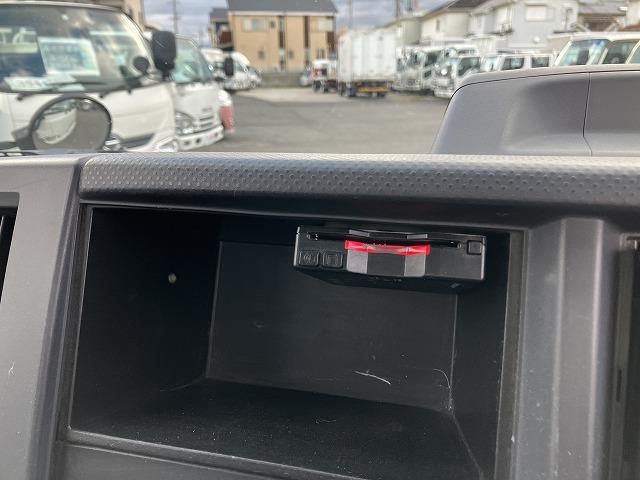 エルフトラック ３ｔ積・ダンプ・１０尺・ＡＴ・コボレーン・中間ピン　３ｔ積・ダンプ・１０尺・ＡＴ・コボレーン・中間ピン・衝突軽減ブレーキ・車線逸脱警報装置・フルセグナビ・左電格ミラー・ＡＥＢＳカメラ・ＥＴＣ・キーレス・荷台内寸　Ｌ３０５４　Ｗ１５９８　Ｈ３７３（47枚目）