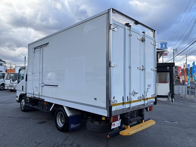 エルフトラック ー３０℃・冷蔵冷凍車・サイド扉・ワイドロング　ー３０℃・冷蔵冷凍車・サイド扉・東プレ製（２０１８．１）・前後冷凍機・２ｔ積・ＡＴ・Ｂカメラ・左電格ミラー・オートエアコン・ラッシングレール２段・荷台内寸　Ｌ４６０１　Ｗ１９７１　Ｈ２０６４（6枚目）
