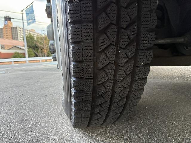 エルフトラック ー３０℃・冷蔵冷凍車・サイド扉・ワイドロング　ー３０℃・冷蔵冷凍車・サイド扉・東プレ製（２０１８．１）・前後冷凍機・２ｔ積・ＡＴ・Ｂカメラ・左電格ミラー・オートエアコン・ラッシングレール２段・荷台内寸　Ｌ４６０１　Ｗ１９７１　Ｈ２０６４（27枚目）