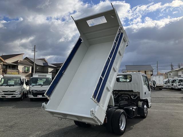 エルフトラック 全低床・強化ダンプ・コボレーン・５ＭＴ・ワンオーナー　・３ｔ積・全低床・新明和製強化ダンプ・ＤＲ２－０１１０ＳＹ・コボレーン・５ＭＴ・ワンオーナー・中間ピン・メッキパーツ・ＨＳＡ・ＥＴＣ・ドアバイザー・荷台内寸　Ｌ３０５４　Ｗ１６０３　Ｈ３７４（8枚目）