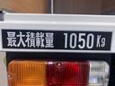 普通免許対応・ＡＴ車・衝突軽減ブレーキ・車線逸脱警報装置　バックモニター・左電格ミラー・キーレス・スペアキー・サイド扉・ラッシングレール２段・工具箱・室内灯・マーカー灯・荷箱内寸　Ｌ３４６５　Ｗ１７６８　Ｈ２１６２(53枚目)