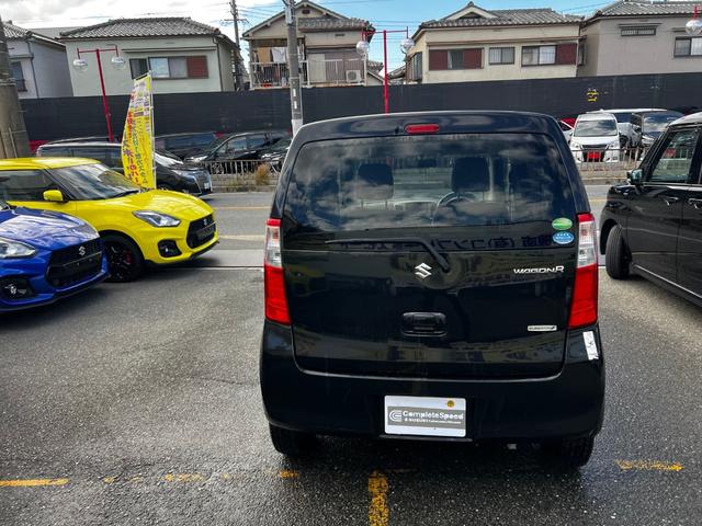 ワゴンＲ ＦＸ　アイドリングストップ　キーレス　ベンチシート　ＣＤ　パワーウインドウ　オートエアコン　ヘッドライトレベライザー　フルフラットシート　エアバッグ　パワステ　ＡＢＳ（3枚目）