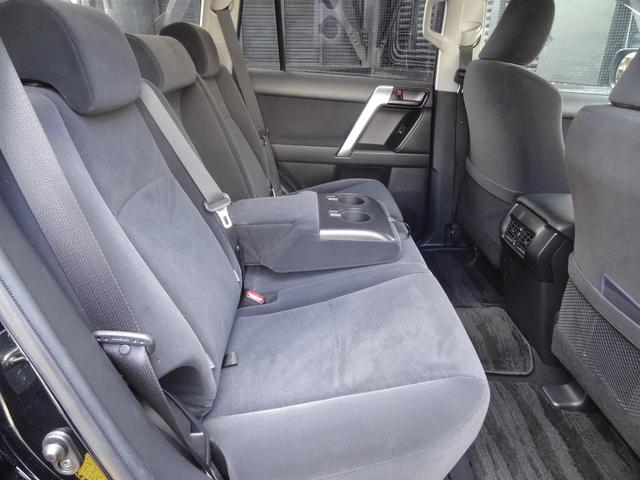 TX 4WD サンルーフ LEDヘッドライト スマートキー プッシュスタート ビルトインETC 社外メモリーナビ フルセグTV バックカメラ フロントフォグ 純正アルミホイール(13枚目)