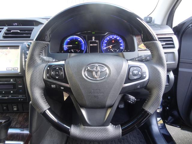 カムリ ハイブリッド Gパッケージ・プレミアムブラック サンルーフ モデリスタエアロ ハーフレザー クルコン 運転席パワーシート 純正SDナビ スマートキー 障害物センサー Pスタート 純正AW 革巻コンビハンドル バックカメラ Bluetooth(18枚目)