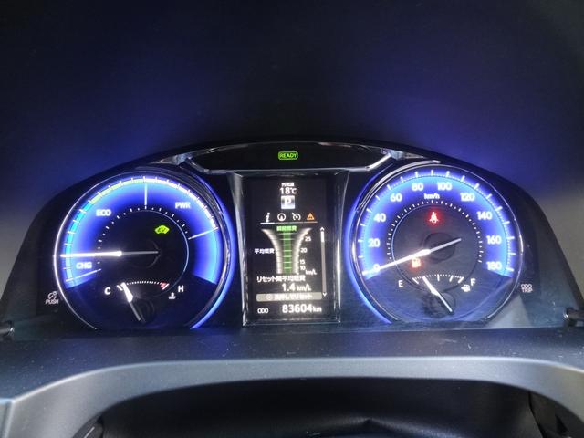 カムリ ハイブリッド Gパッケージ・プレミアムブラック サンルーフ モデリスタエアロ ハーフレザー クルコン 運転席パワーシート 純正SDナビ スマートキー 障害物センサー Pスタート 純正AW 革巻コンビハンドル バックカメラ Bluetooth(20枚目)