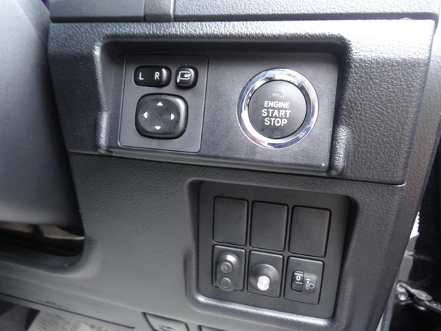 ランドクルーザープラド ＴＸ　４ＷＤ　リフトアップ　ブロックタイヤ　昇降用はしご　専用カスタムパーツ　社外マフラー　昇降用ステップ　プッシュスタート　ヒッチメンバー　ルーフレール　社外ＬＥＤ　Ｆフォグ　ＭＴモード　ナビ　Ｂカメラ（25枚目）