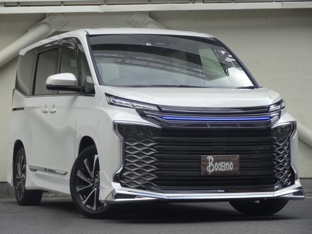 ヴォクシー Ｓ－Ｚ　モデリスタエアロ　モデリスタシグネクチャーイルミ　セーフティセンス　ディスプレイオーディオ　Ｂカメラ　先進ライト　両側パワースライドドア　ＢＳＭ　ＩＣＳ　ＥＴＣ２．０　前席シートヒーター　革巻ハンドル（4枚目）