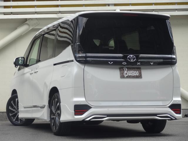 ヴォクシー Ｓ－Ｚ　モデリスタエアロ　モデリスタシグネクチャーイルミ　セーフティセンス　ディスプレイオーディオ　Ｂカメラ　先進ライト　両側パワースライドドア　ＢＳＭ　ＩＣＳ　ＥＴＣ２．０　前席シートヒーター　革巻ハンドル（5枚目）