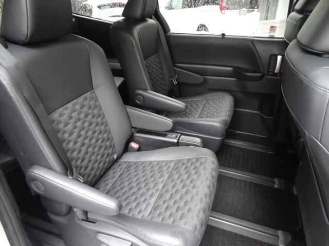 ヴォクシー Ｓ－Ｚ　モデリスタエアロ　モデリスタシグネクチャーイルミ　セーフティセンス　ディスプレイオーディオ　Ｂカメラ　先進ライト　両側パワースライドドア　ＢＳＭ　ＩＣＳ　ＥＴＣ２．０　前席シートヒーター　革巻ハンドル（13枚目）