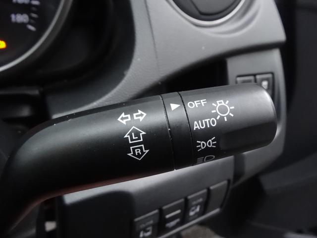 プレマシー 20C-スカイアクティブ 両側Pスラ スマートキー 革巻ハンドル ステリモ Bluetooth フルセグ CD DVD ETC HID オートライト オートエアコン アイドリングストップ MTモード 純正ナビ(17枚目)