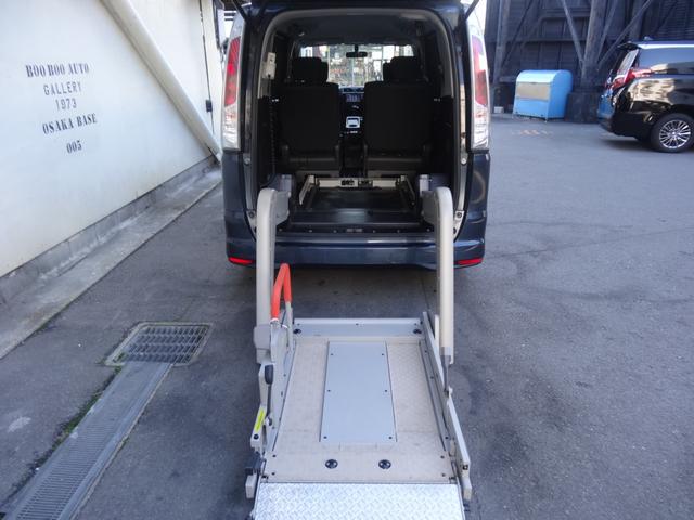 セレナ Hスター チェアキャブ リフタータイプ 福祉車両 チェアキャブ リフトタイプ 両側Pスラ クルコン スマートキー Pスタート 純正ナビ BT接続 バックカメラ 革巻きハンドル Fフォグ HID フルセグ(13枚目)