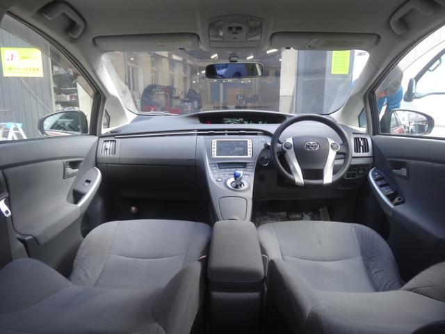 プリウス Sツーリングセレクション プッシュスタート ルーフ・ドアノブ・ミラーブラック塗装 ツーリングAW ETC 純正SDナビ バックカメラ LED Fフォグ ステアリングリモコン CD ワンセグ オートライト オートエアコン(3枚目)