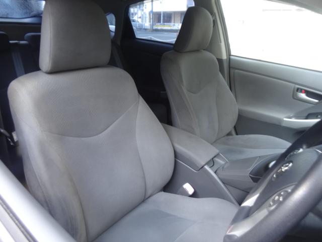 プリウス Sツーリングセレクション プッシュスタート ルーフ・ドアノブ・ミラーブラック塗装 ツーリングAW ETC 純正SDナビ バックカメラ LED Fフォグ ステアリングリモコン CD ワンセグ オートライト オートエアコン(9枚目)