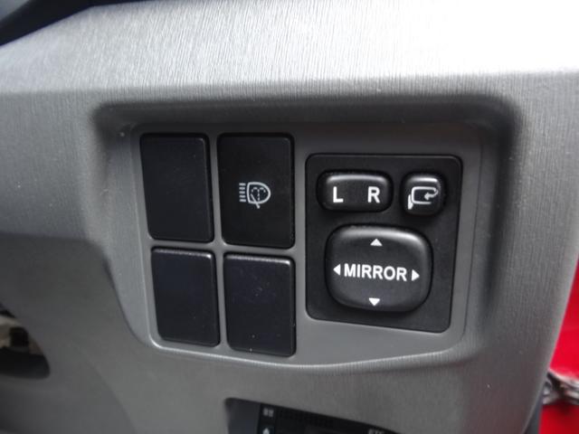 プリウス Sツーリングセレクション プッシュスタート ルーフ・ドアノブ・ミラーブラック塗装 ツーリングAW ETC 純正SDナビ バックカメラ LED Fフォグ ステアリングリモコン CD ワンセグ オートライト オートエアコン(18枚目)