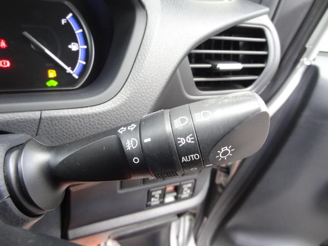 ヴォクシー ハイブリッドV フルエアロ(モデリスタ) モデリスタバンパー クルコン 両側Pスラ 10インチアルパインナビ 10.2インチ後席モニター 社外17インチAW シートヒーター スマートキー Pスタート(17枚目)