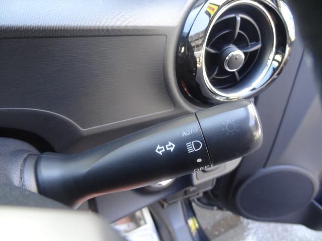 アクア G クルコン スマートキー Pスタート ステリモ 革巻ハンドル 純正SDナビ ETC バックカメラ Bluetooth オートライト オートエアコン ワンセグ CD(17枚目)