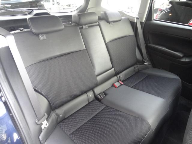 フォレスター ２．０ＸＴ　アイサイト　４ＷＤ　ターボ車　アイサイト　衝突軽減ブレーキ　車線逸脱警報　レーダークルコン　ハーフレザー　パワーシート　シートヒーター　パドルシフト　スマートキー　プッシュスタート　ＥＴＣ　Ｂカメラ（10枚目）