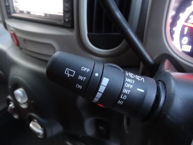 キューブ １５Ｘ　パーティーレッドセレクション　スマートキー　プッシュスタート　純正ＨＤＤナビ　ＥＴＣ　バックカメラ　Ｂｌｕｅｔｏｏｔｈ　ベンチシート　ＣＤ　ＤＶＤ　ＡＵＸ　ミュージックサーバー　レベライザー　ワンセグＴＶ（14枚目）