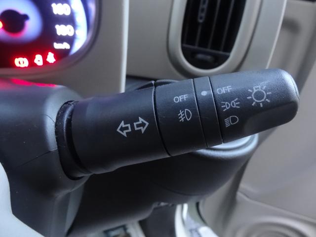 キューブ １５Ｘ　パーティーレッドセレクション　スマートキー　プッシュスタート　純正ＨＤＤナビ　ＥＴＣ　バックカメラ　Ｂｌｕｅｔｏｏｔｈ　ベンチシート　ＣＤ　ＤＶＤ　ＡＵＸ　ミュージックサーバー　レベライザー　ワンセグＴＶ（15枚目）