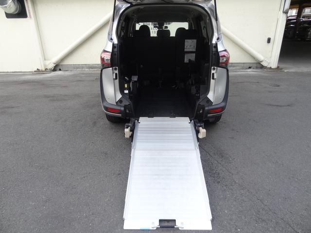 シエンタ G 車椅子仕様車タイプI助手席セカンドシート付 ワンオーナー ディーラー記録簿 スローパー 車いす固定装置 両側Pスラ エアサス LED Fフォグ TSS スマートキー Pスタート コーナーセンサー(13枚目)