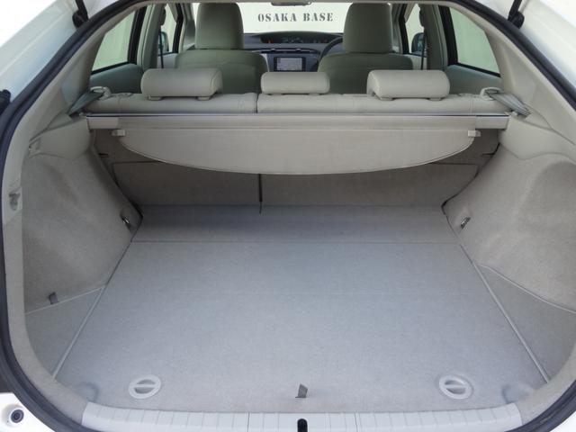 プリウス Ｓ　スマートキー　Ｐスタート　純正ＡＷ　純正ＨＤＤナビ　バックカメラ　フロントカメラ　Ｂｌｕｅｔｏｏｔｈ　ＣＤ　ＤＶＤフルセグ　ＥＴＣ　オートライト　オートエアコン　Ｆフォグ　ステリモ（11枚目）